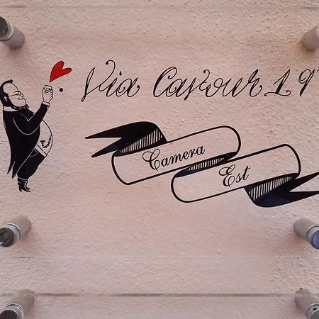 Via Cavour 19, Camere Del Conte Iglesias Eksteriør bilde