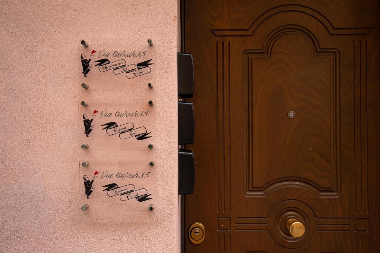 Via Cavour 19, Camere Del Conte Iglesias Eksteriør bilde